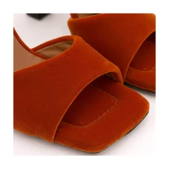 Carine - Sandalia De Terciopelo De Vestir O Fiesta Con Tacon Y Pulsera
