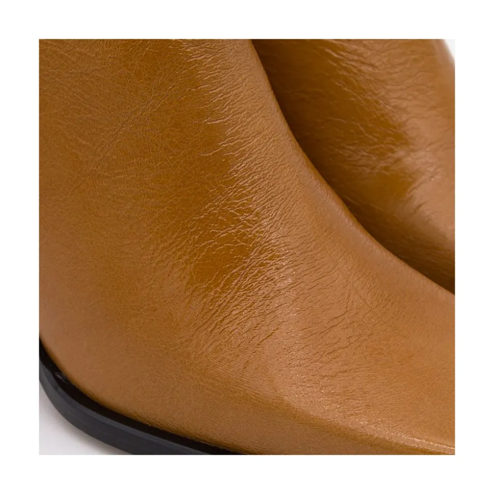 Oconnor - Botin De Piel Brillante Con Tacon Ancho Con Cremallera