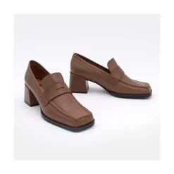 Patsy - Mocasin De Piel Con Antifaz Y Tacon Comodo