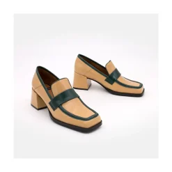 Peggy - Mocasin De Piel Brillante Duotono Con Tacon Ancho