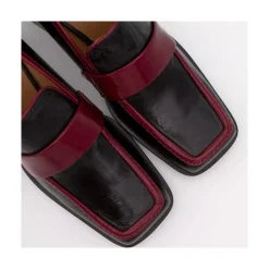 Peggy - Mocasin De Piel Brillante Duotono Con Tacon Ancho